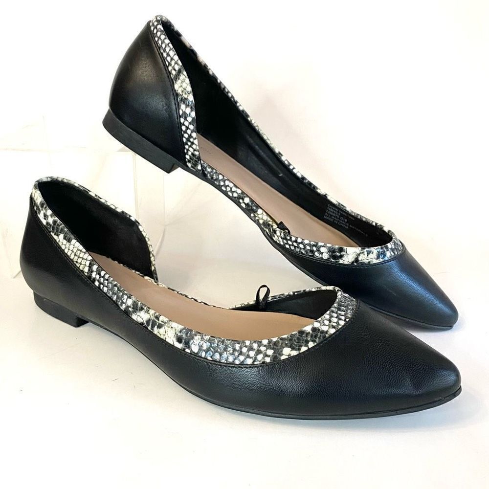 BCBG Snake Print Black White Vegan Leather Round Point Toe Flats Women’s Size 10